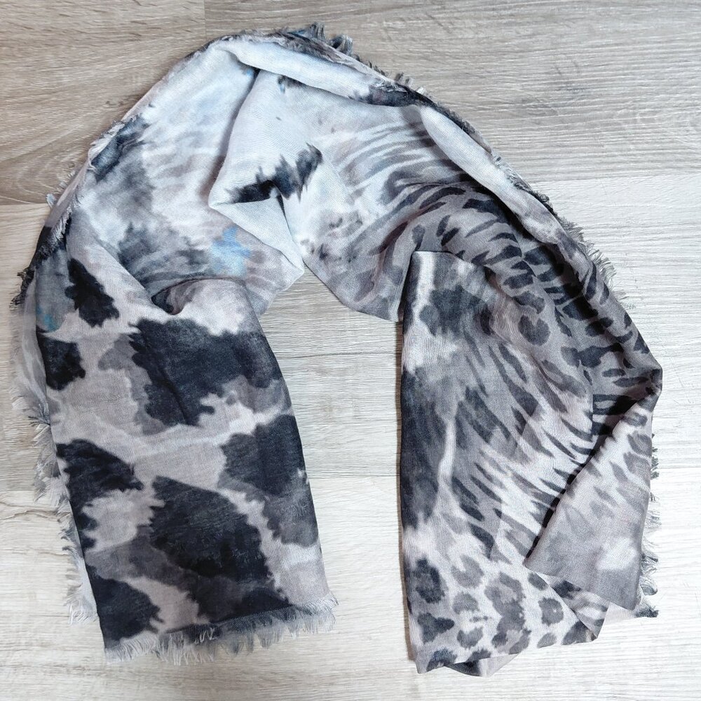 White Leopard Print Scarf With Blue